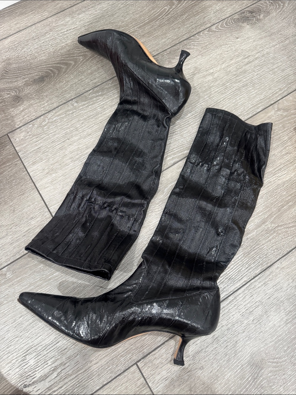 Manolo Blahnik Black Pointed-Toe Mid-Knee Kitten Heel Boots - Picture 2 of 9